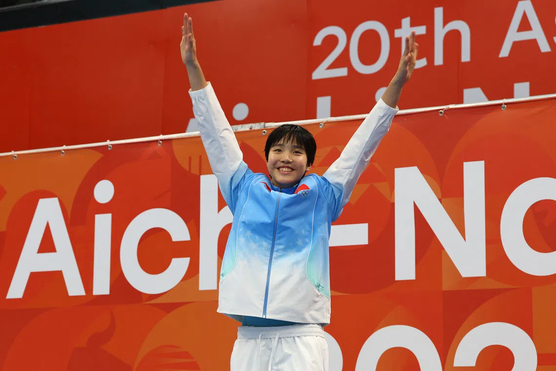 China’s Yu Zidi won the women’s 200m butterfly gold at the Asian Games, setting the fastest time in the event in 2026.