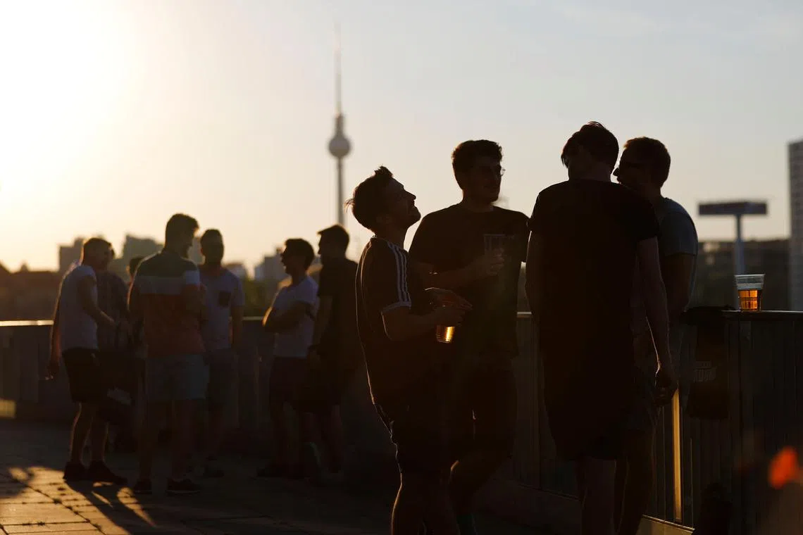 Number of immigrants in EU reaches record high of 64.2 million in 2025, study shows