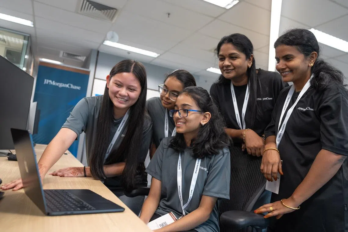 Natasha Dowd, 17 ans, souhaite utiliser la technologie pour développer des solutions capables de prévenir la fraude et d'améliorer la vie.