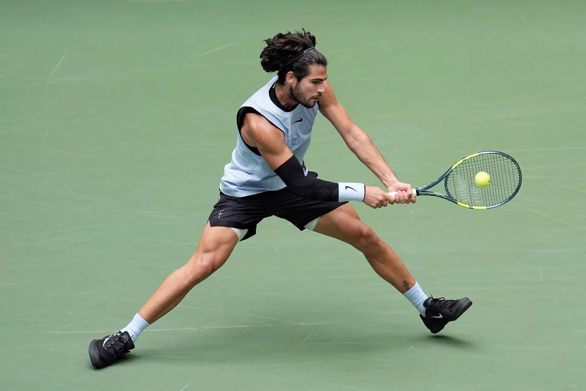 Carlos Alcaraz Reaches US Open Quarter-Finals After Dominant Win Over Tommy Paul