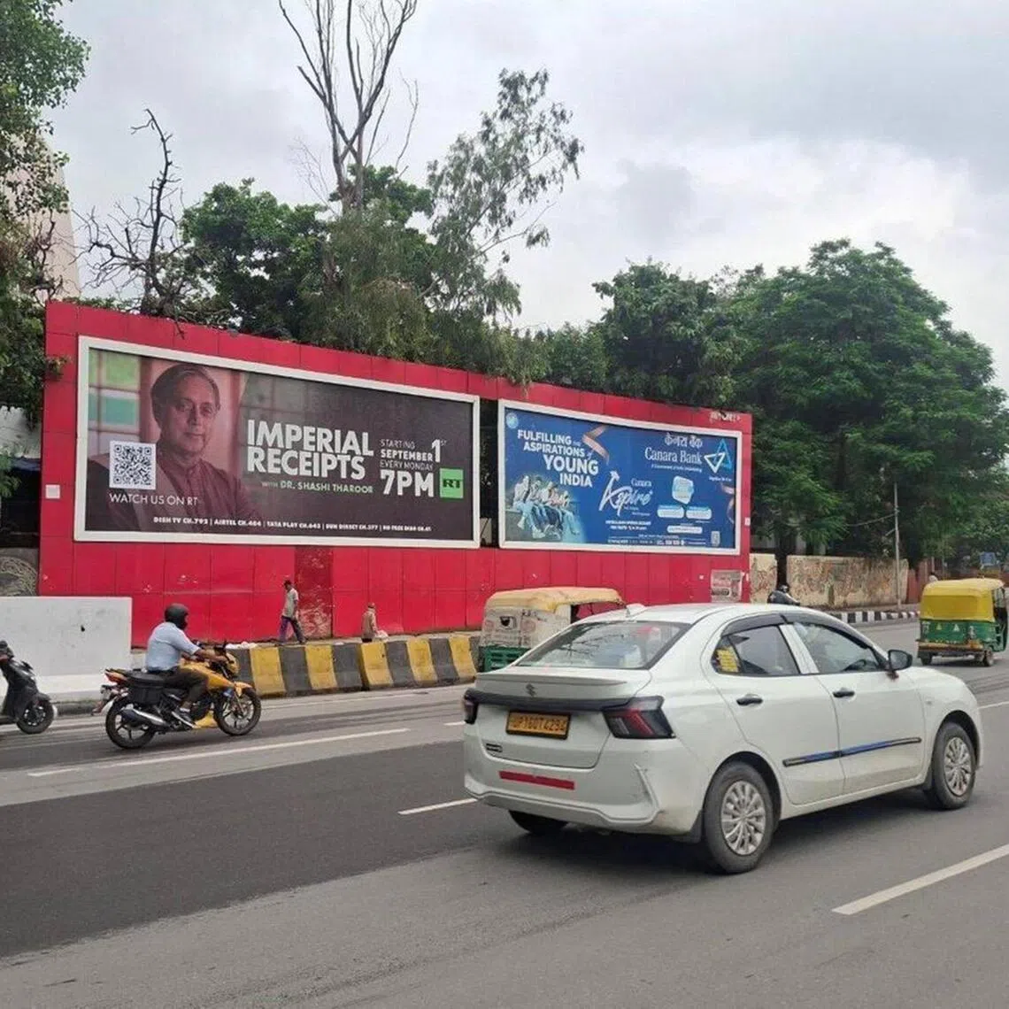 ddrussia - Hoardings in Indian cities promoting RT's new anti-colonial show Imperial Receipts featuring Dr Shashi Tharoor. 


Credit: @ShashiTharoor/X