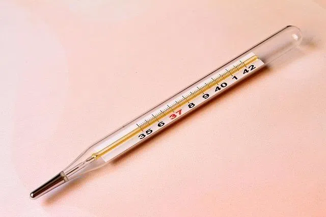 Families in China scramble for mercury thermometers ahead of ban despite health risks
