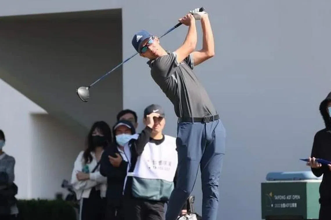 Jesse Yap shot a third-round one-under 71 for a 214 total.