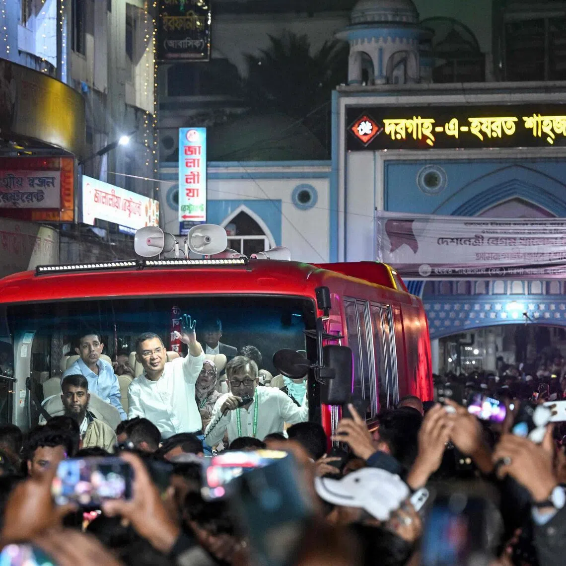 Mass rallies are expected with hundreds of thousands of supporters gathering as frontrunners formally launch their campaigns.