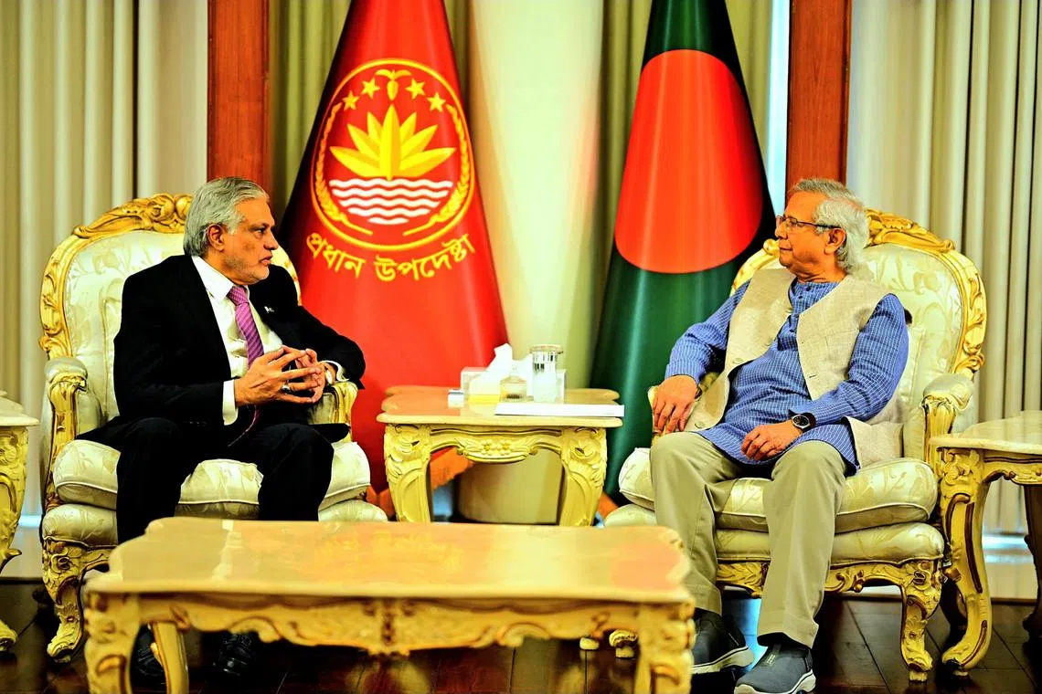 ddmend29 - Pakistani Deputy Prime Minister and Foreign Minister Mohammad Ishaq Dar met with Professor Muhammad Yunus, Chief Adviser of Bangladesh, during his recent visit to Dhaka. Credit: @ForeignOfficePk/X
