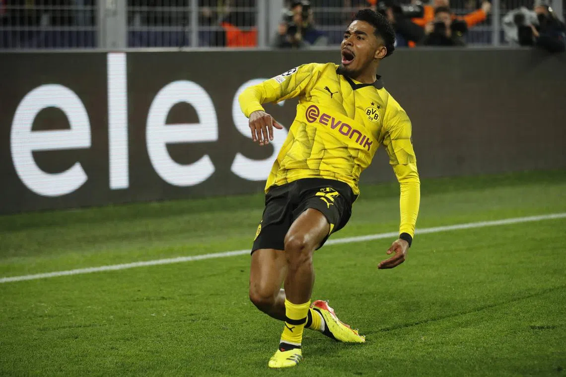 FILE PHOTO: Soccer Football - Champions League - Quarter Final - Second Leg - Borussia Dortmund v Atletico Madrid - Signal Iduna Park, Dortmund, Germany - April 16, 2024  Borussia Dortmund's Ian Maatsen celebrates scoring their second goal REUTERS/Thilo Schmuelgen/File Photo