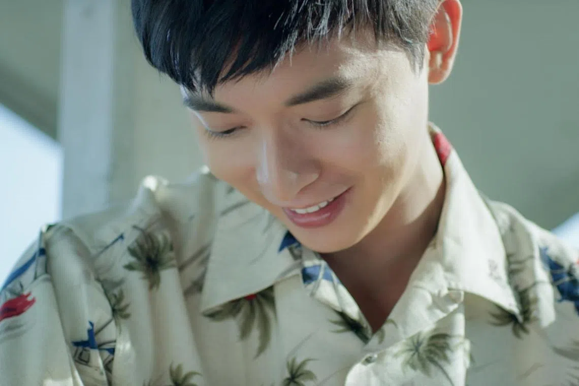 jaantique - Late Singaporean actor Aloysius Pang in the horror movie The Antique Shop.

PHOTO: SHAW ORGANISATION