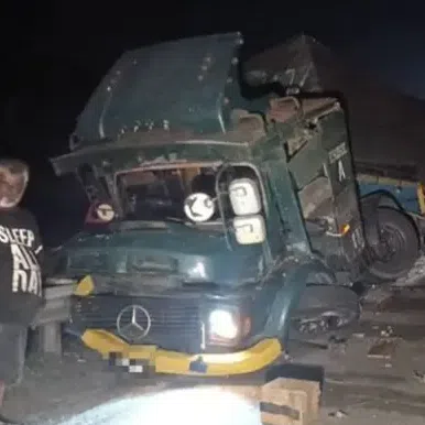 The driver of a bonded lorry died from his injuries after an accident involving another lorry and a bus.