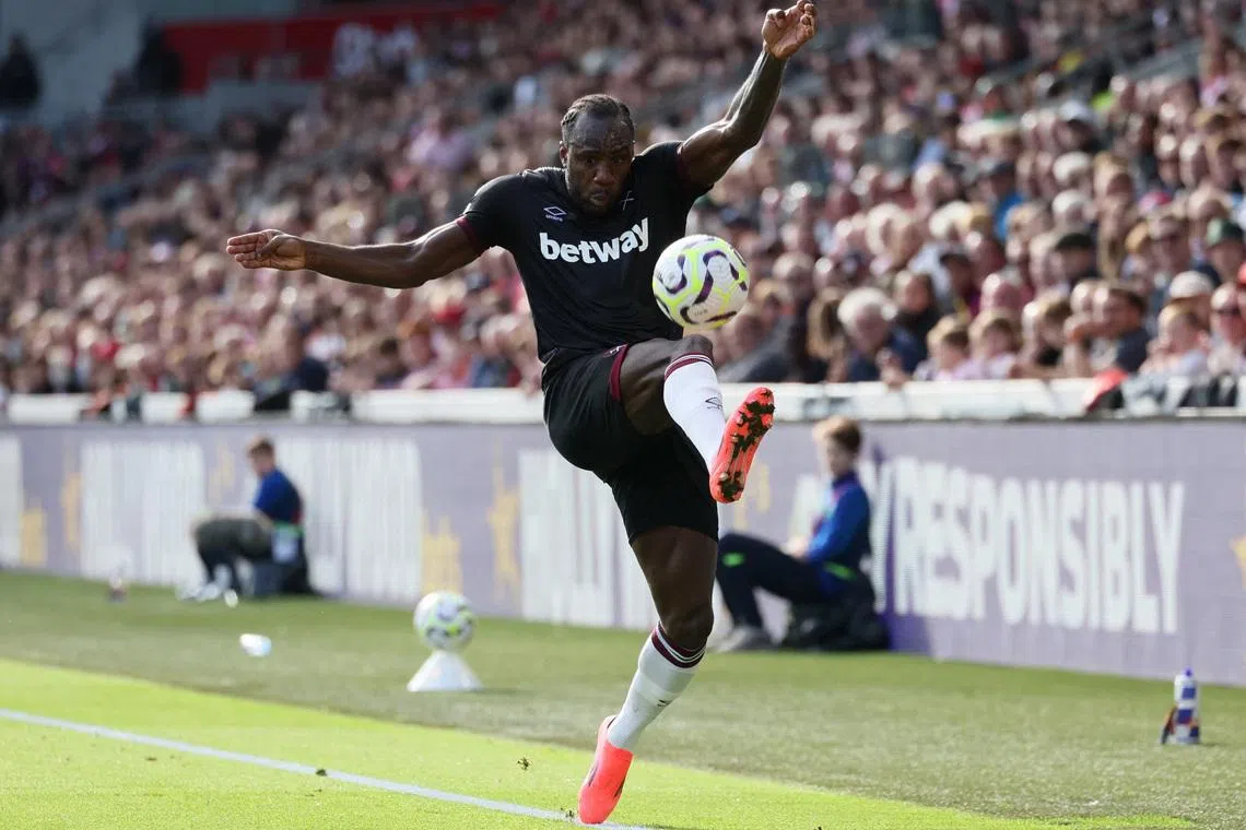 Soccer Football - Premier League - Brentford v West Ham United - GTech Community Stadium, London, Britain - September 28, 2024 West Ham United's Michail Antonio in action REUTERS/Isabel Infantes