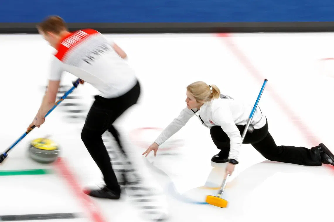 Curling – Pyeongchang 2018 Winter Olympics – Mixed Doubles Semi-final - Canada v Norway - Gangneung Curling Center - Gangneung, South Korea – February 12, 2018 -  Kristin Skaslien and Magnus Nedregotten of Norway. REUTERS/Cathal McNaughton