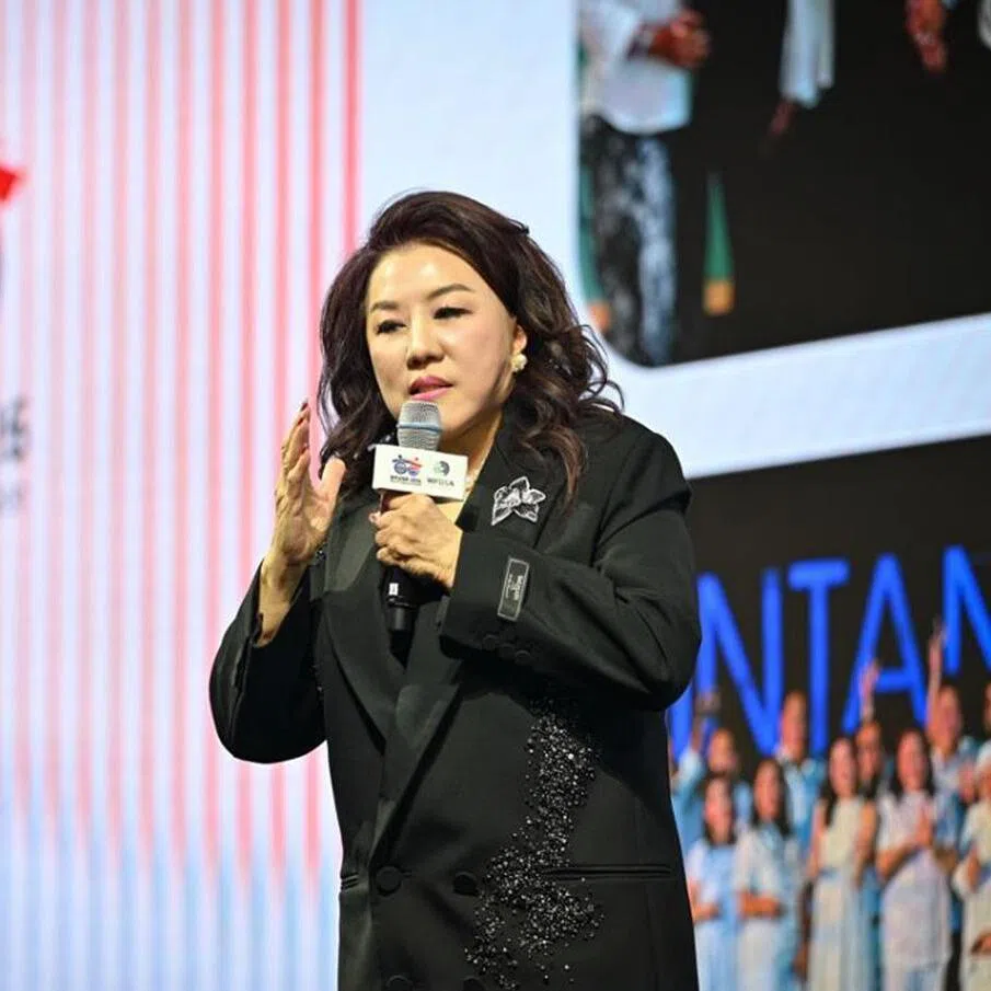 Dora Hoan is taking the WFDSA’s top post as the industry grapples with changing consumer expectations and the growing adoption of AI.