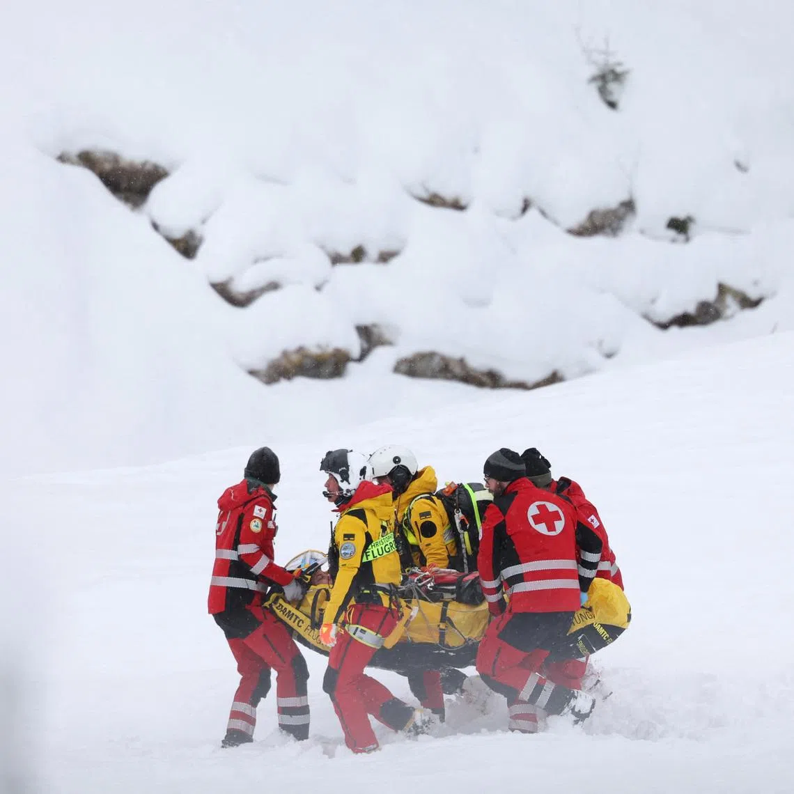 Alpine Skiing - FIS Alpine Ski World Cup - Women's Downhill - Zauchensee, Austria - January 10, 2026 Austria's Magdalena Egger is stretchered off during the Women's Downhill REUTERS/Gintare Karpaviciute