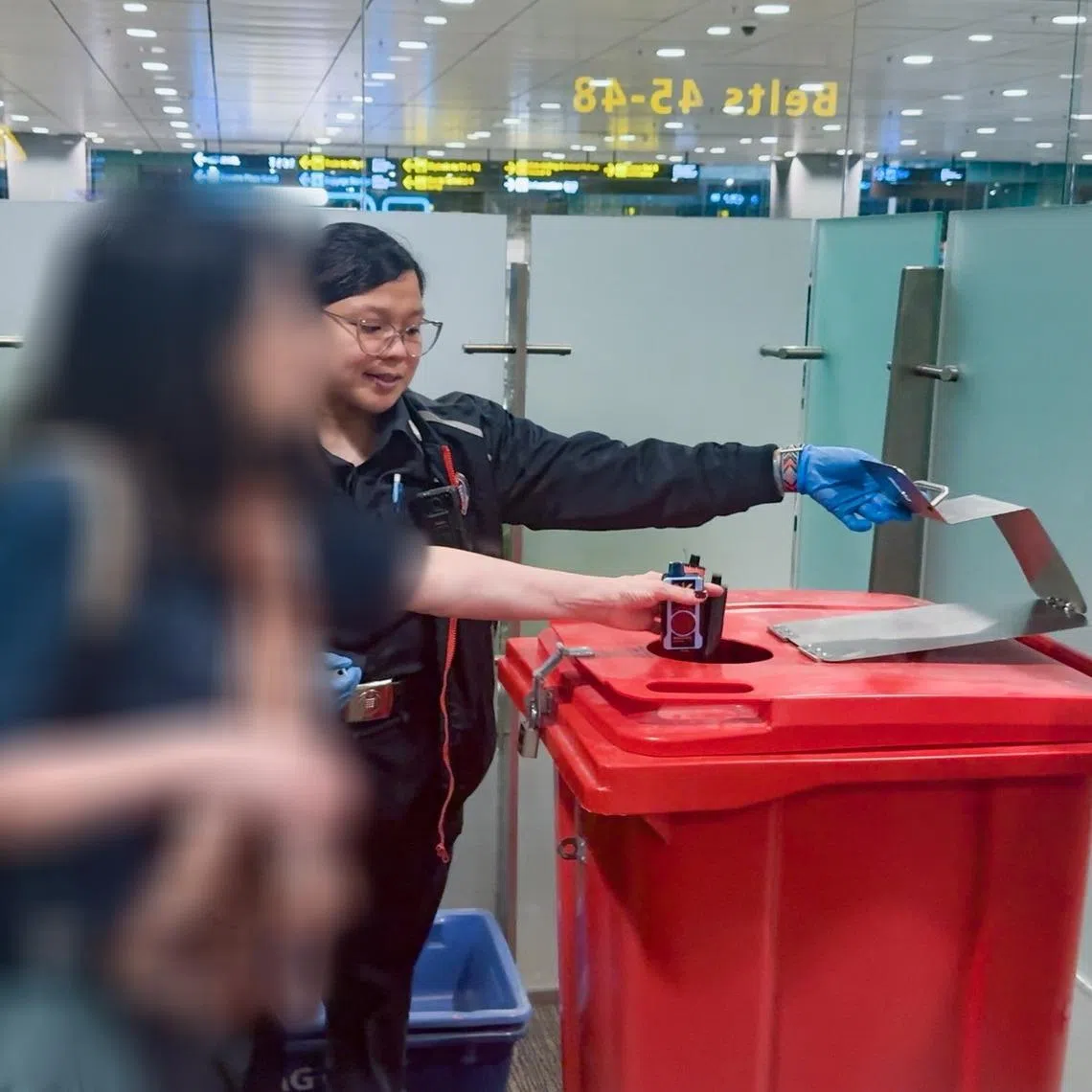 There are vape disposal bins available for travellers flying into Singapore or transiting at Changi Airport.