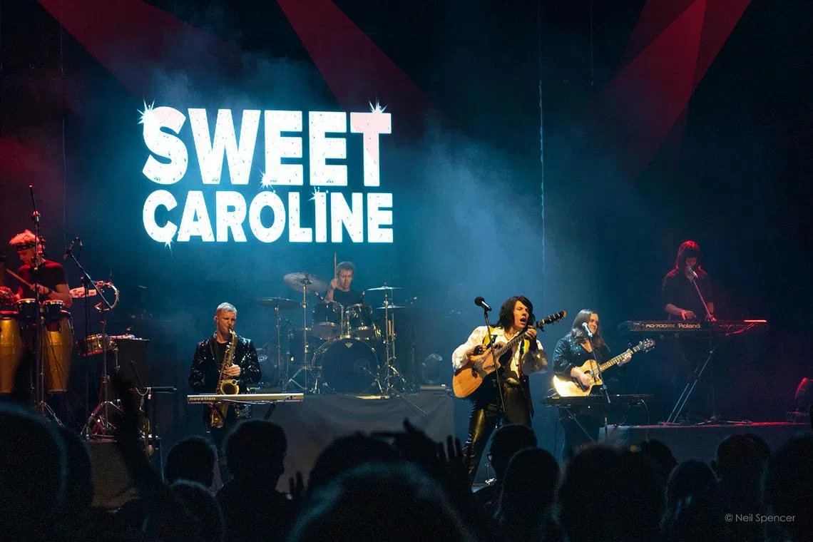 The Sweet Caroline Tour: A Tribute to Neil Diamond concert will be performed by a world-class international band.