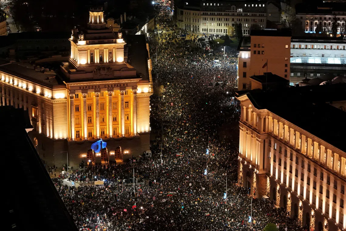 Bulgaria's government withdraws 2026 draft budget after protests