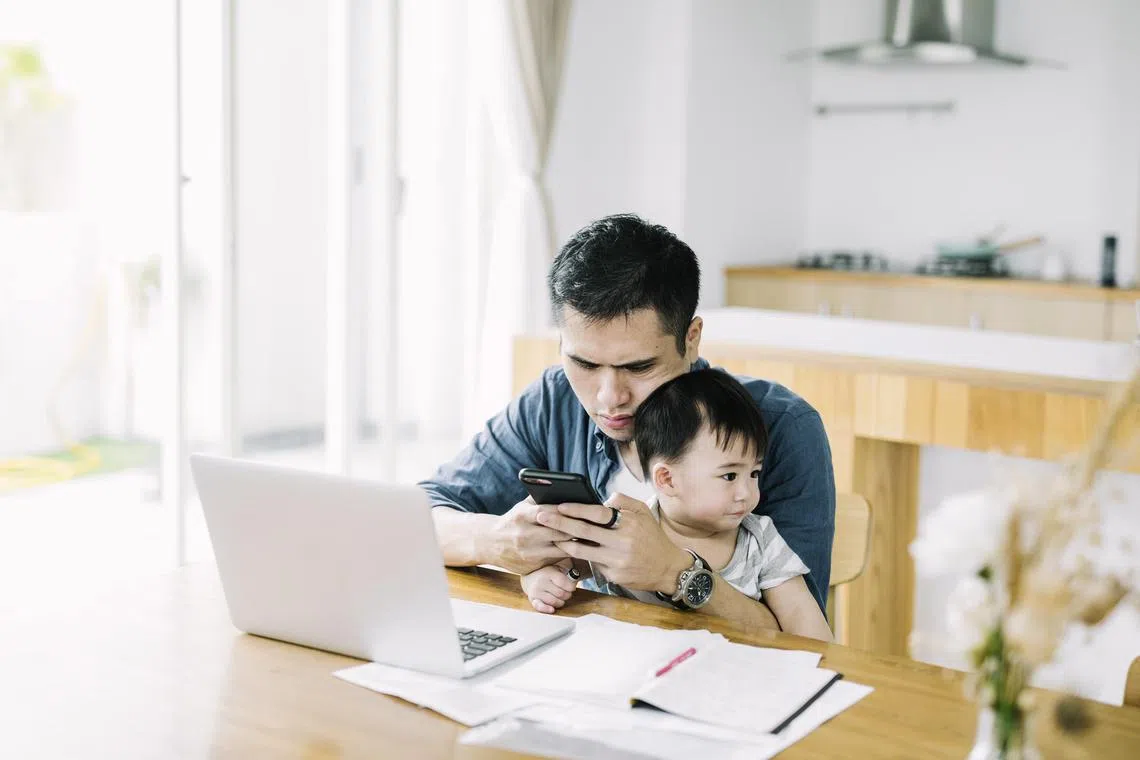 While flexible work arrangements have become common, particularly after the pandemic, not all fathers are brave enough to ask for them.