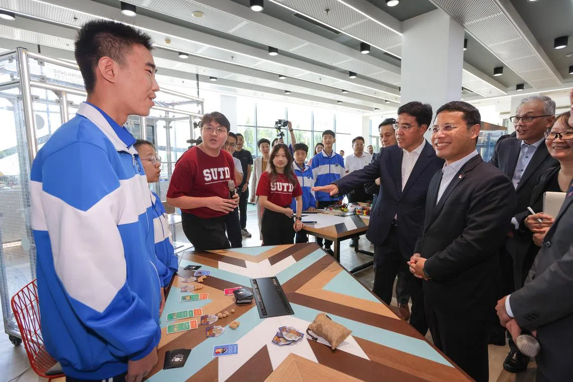 mndesmond27 - National Development Minister Desmond Lee interacting with students at Singapore University of Technology and Design (SUTD) Eco-City Research and Innovation Centre in Tianjin, China, which was launched on Sept 27.

All photos credit: MND