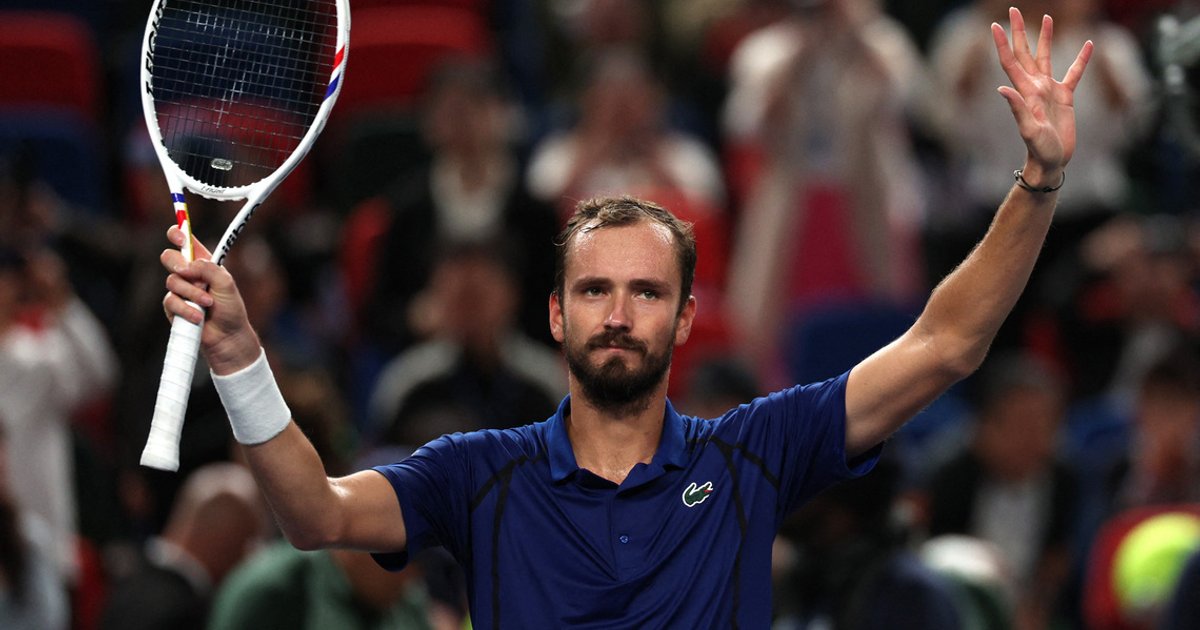 Medvedev defends Almaty Open title to close in on ATP Finals | The ...