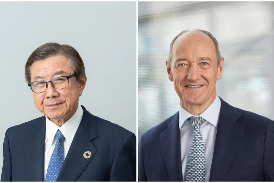 The Public Service Star (Distinguished Friends of Singapore) was presented to Mr Tsutomu Tannowa (left) and Dr Roland Busch at the Istana.