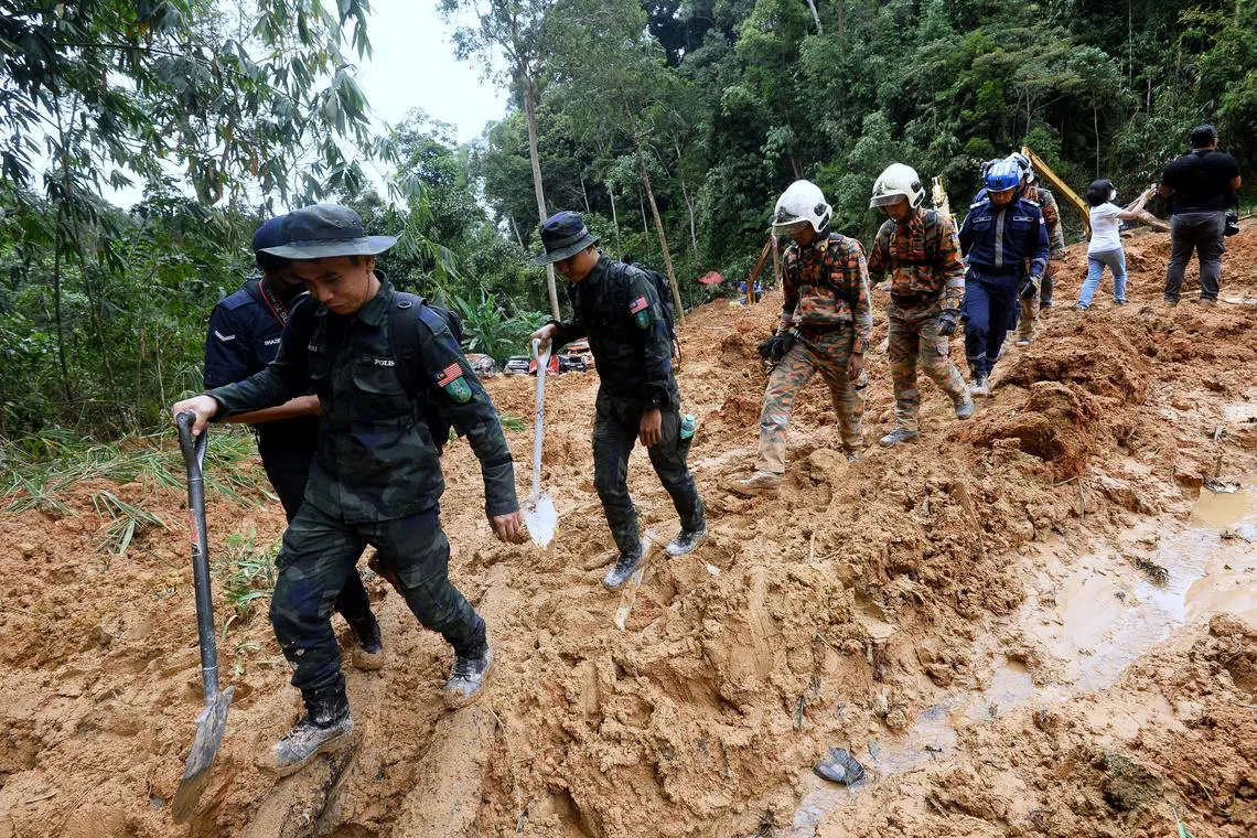 Soft ground and mud as deep as 16m are making it difficult for rescuers to carry out their work.