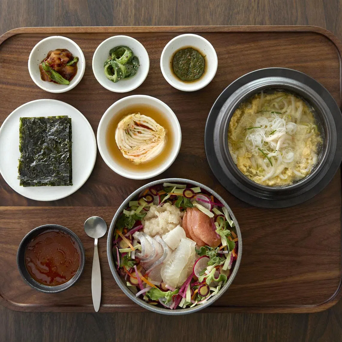 Hwe-dupbap set meal at Na Oh.