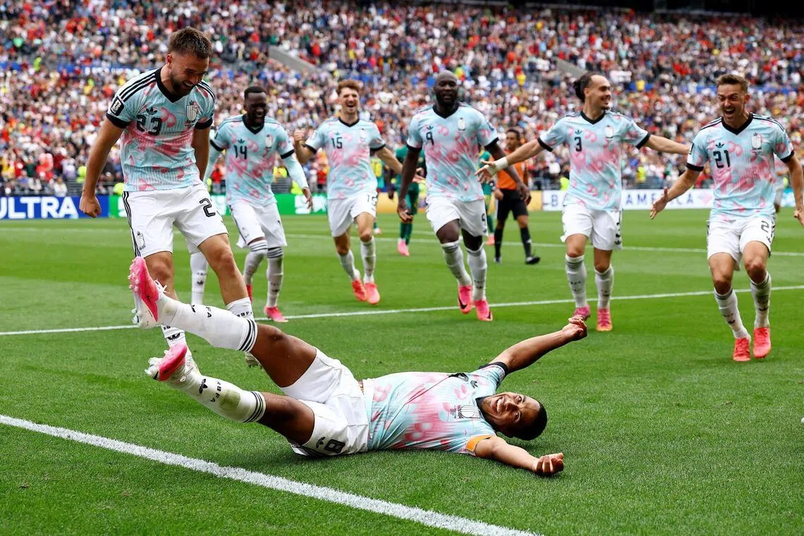 Belgium through to World Cup last 16 with dramatic 3-2 win over Senegal