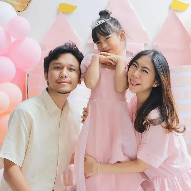 Mr Ashar Ardianto, Ms Raisha Anindra, their six-year-old daughter Sheyna Lashira Smaradiani, who died in car accident in Singapore on Feb 6.