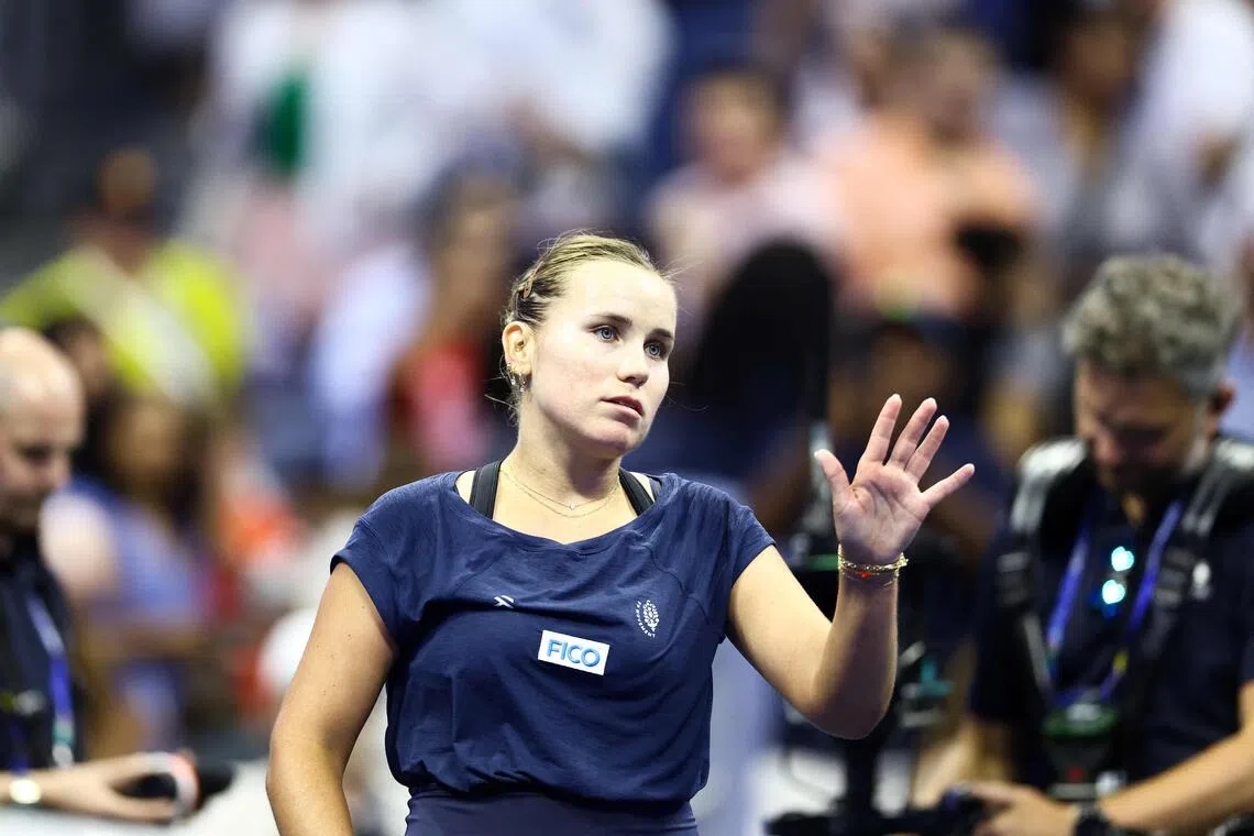 Sofia Kenin broke serve in the opening game and never trailed in the first set.