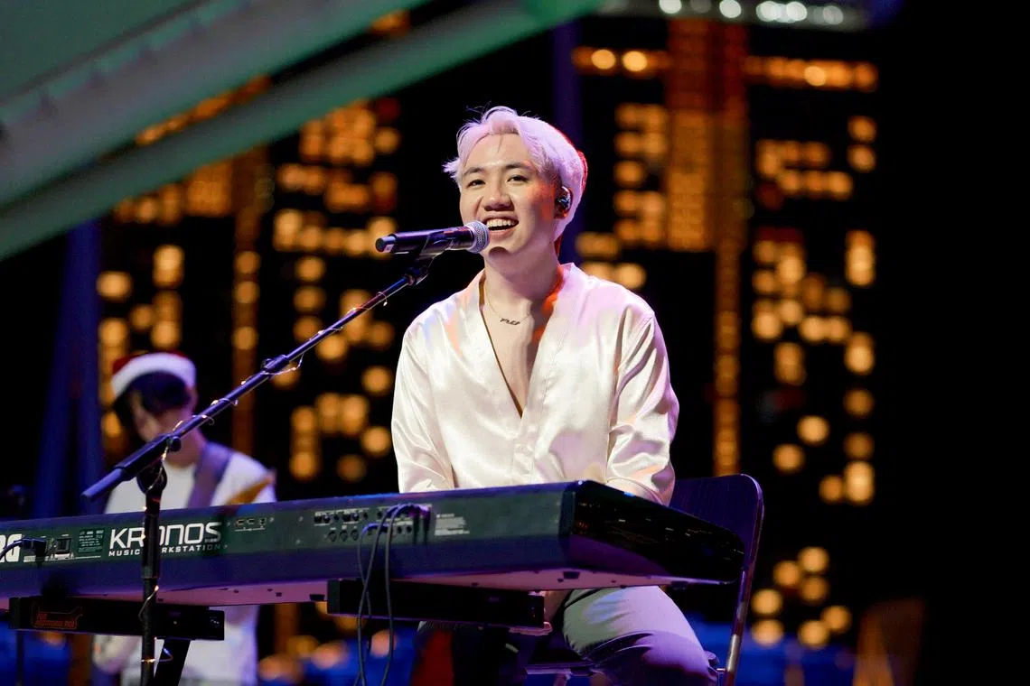Singaporean singer-songwriter Owen Li is the founder of vocal group The Island Voices.