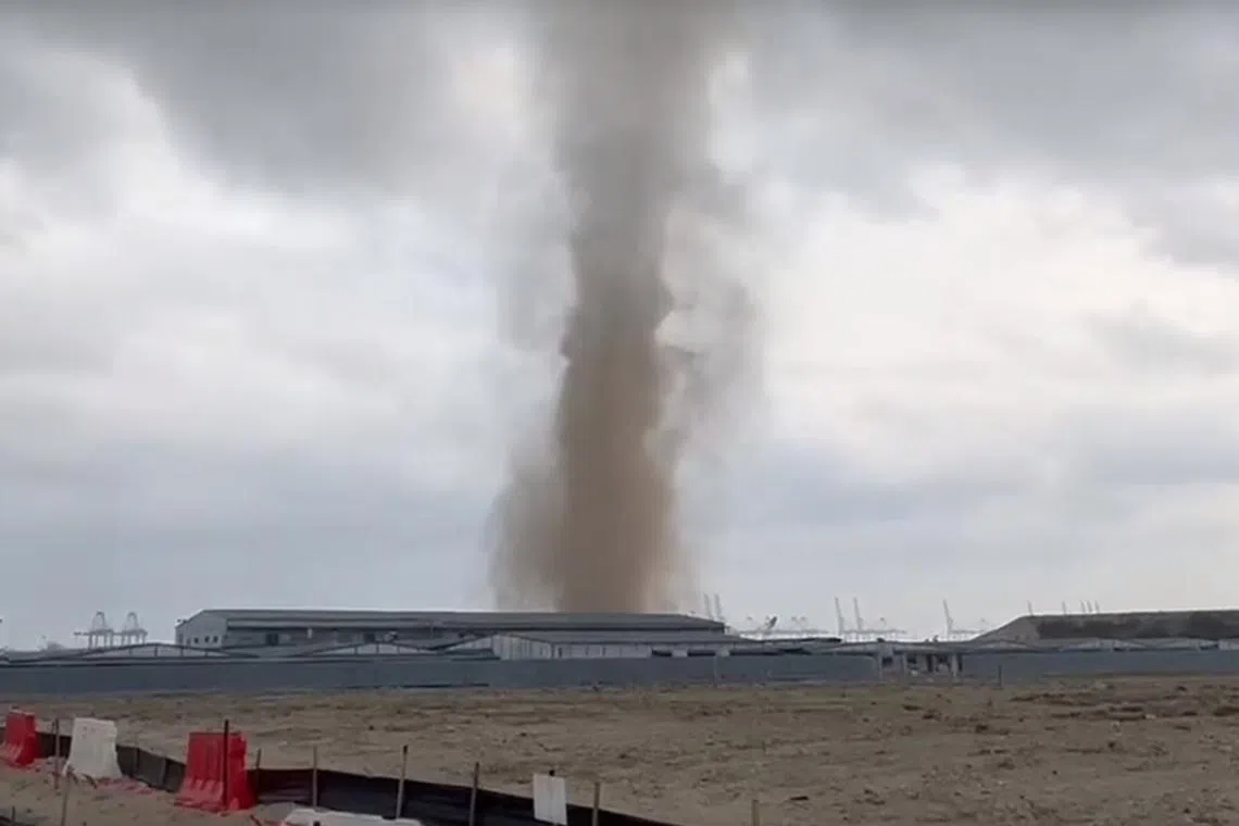 The Meteorological Service Singapore said intense thunderstorms were observed over the sea west of Tuas.