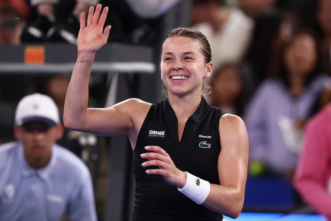 Tennis - WTA 1000 - Wuhan Open - Optics Valley International Tennis Center, Wuhan, China - October 18, 2026 Poland's Maja Chwalinska celebrates after winning her singles final match against Britain's Sonay Kartal REUTERS/Maxim Shemetov