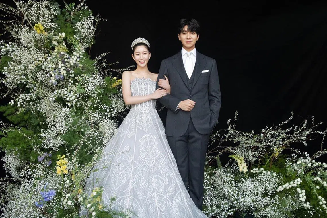 Lee Seung-gi and Lee Da-in married in April.