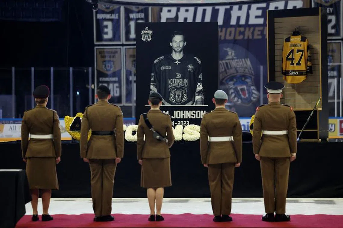 Ice Hockey - Memorial for Nottingham Panthers' Adam Johnson - Motorpoint Arena, Nottingham, Britain - November 4, 2023 General view during a minutes silence following the passing of former Nottingham Panthers' Adam Johnson REUTERS/Isabel Infantes