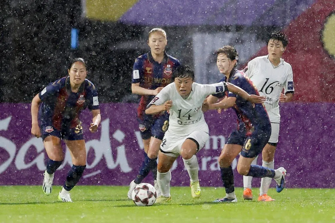 North Korea's Naegohyang down Suwon to set up Tokyo Verdy final clash