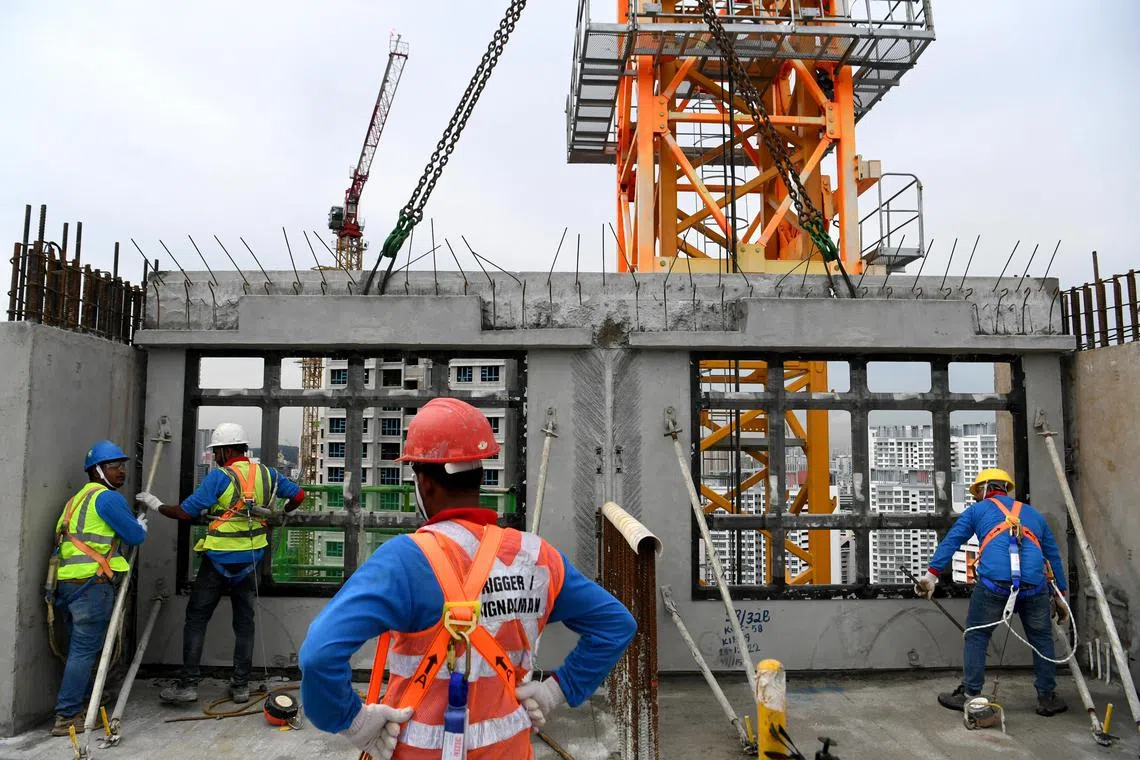 Take a look at how Kempas Residences BTO project, a complex project located in a brownfield site at Whampoa, is built.