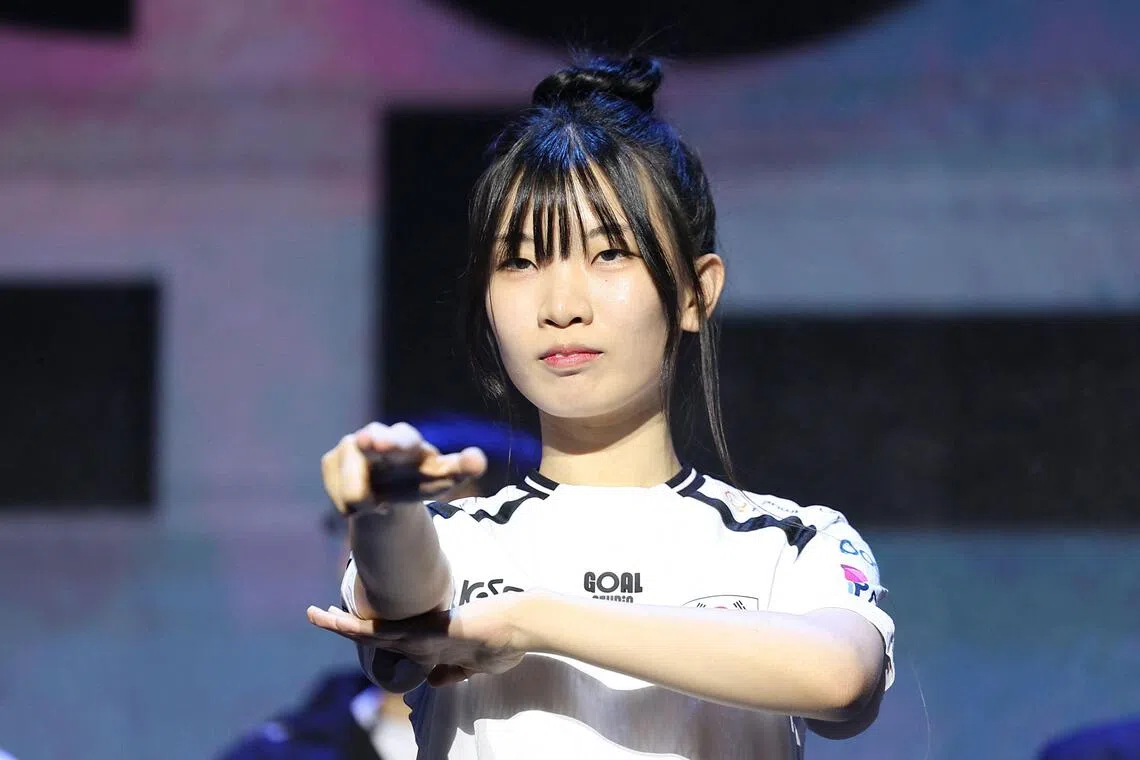 Park So-yeon has been chosen to compete in survival horror game Identity V at the Asian Games.