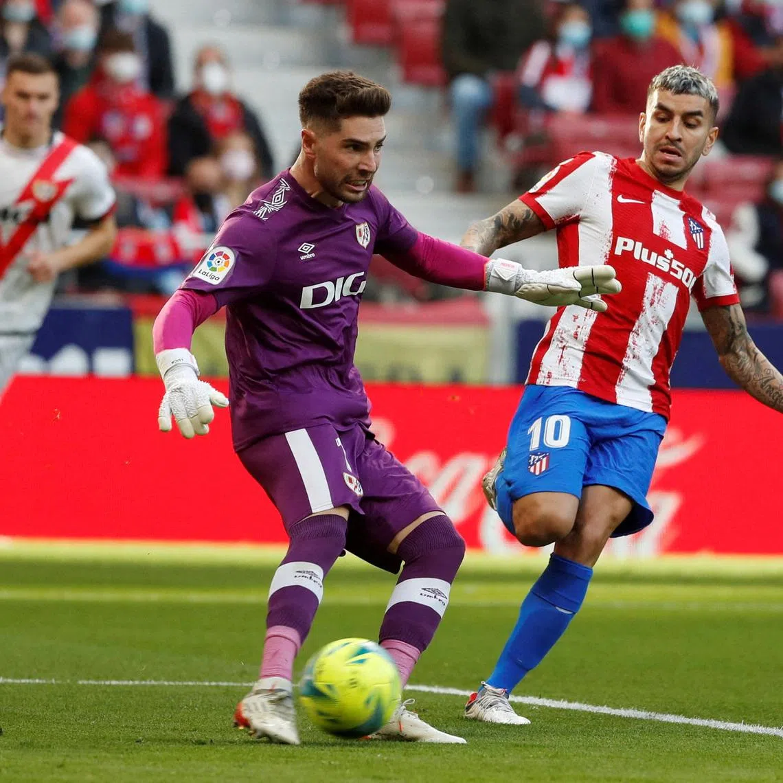 FILE PHOTO: Soccer Football - LaLiga - Atletico Madrid v Rayo Vallecano - Wanda Metropolitano, Madrid, Spain - January 2, 2022 Luca Zidane playing for Rayo Vallecano against Atletico Madrid REUTERS/Susana Vera/File Photo