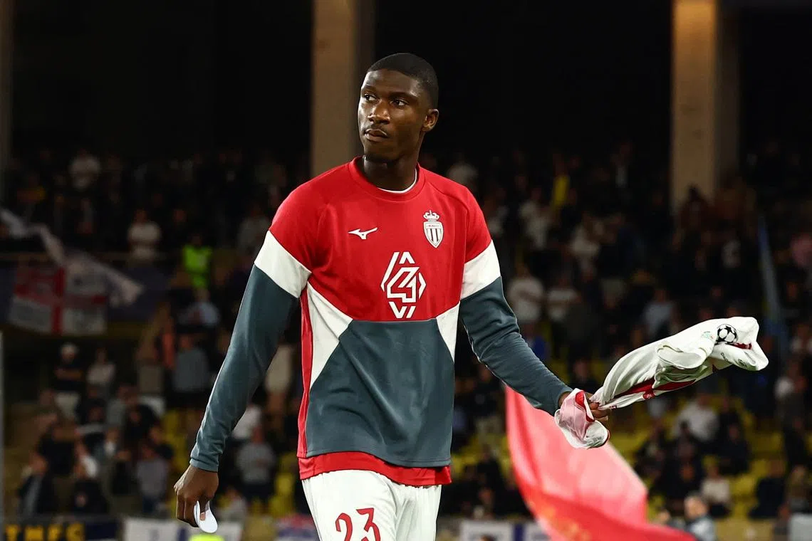 Soccer Football - UEFA Champions League - AS Monaco v Tottenham Hotspur - Stade Louis II, Monaco - October 22, 2025 AS Monaco's Aladji Bamba during the warm up before the match REUTERS/Manon Cruz