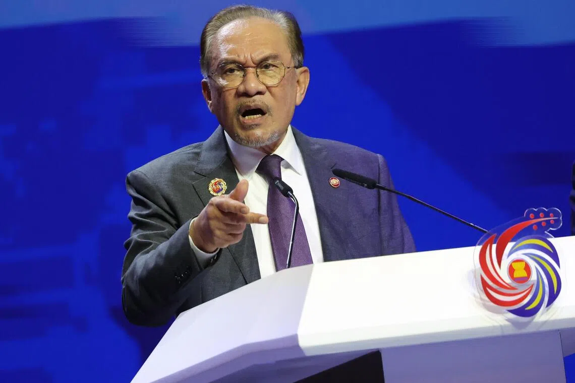 epa12487395 Malaysia's Prime Minister Anwar Ibrahim speaks during a press conference after the closing of the Association of Southeast Asian Nations (ASEAN) Summit at the Kuala Lumpur Convention Centre (KLCC) in Kuala Lumpur, Malaysia, 28 October 2025. The 47th ASEAN Summit and Related Summits are being held in the Malaysian capital from 26 to 28 October 2025.  EPA/HOW HWEE YOUNG
