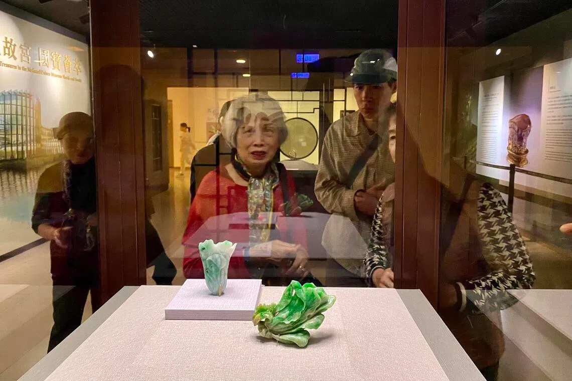 China frowns as Mona Lisa of Taiwan’s palace museum goes on loan to Prague