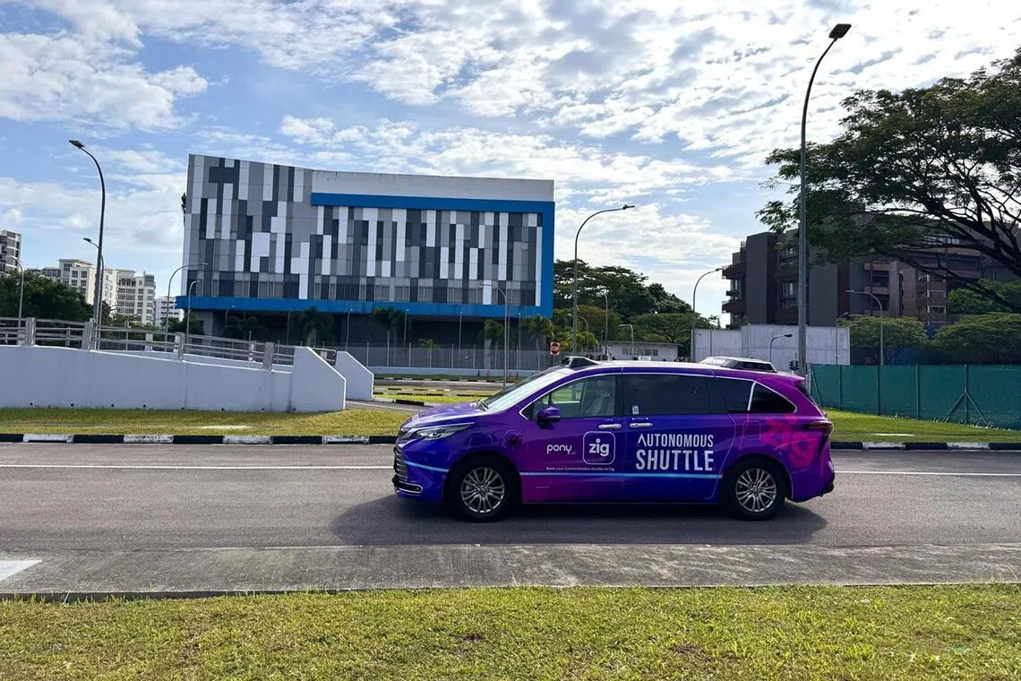 ntav11 - CDG AV Shuttle.
Credit: ComfortDelGro
