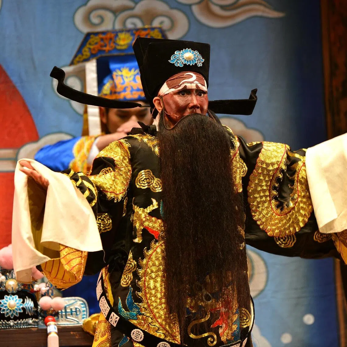 Taiwanese Hokkien opera (gezaixi) performer Sun Tsui-feng will perform in Final Bow at the Esplanade Theatre on Oct 31 and Nov 1.