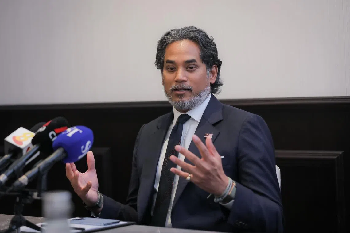 Former health minister Khairy Jamaluddin has received offers from several opposition parties to join them.