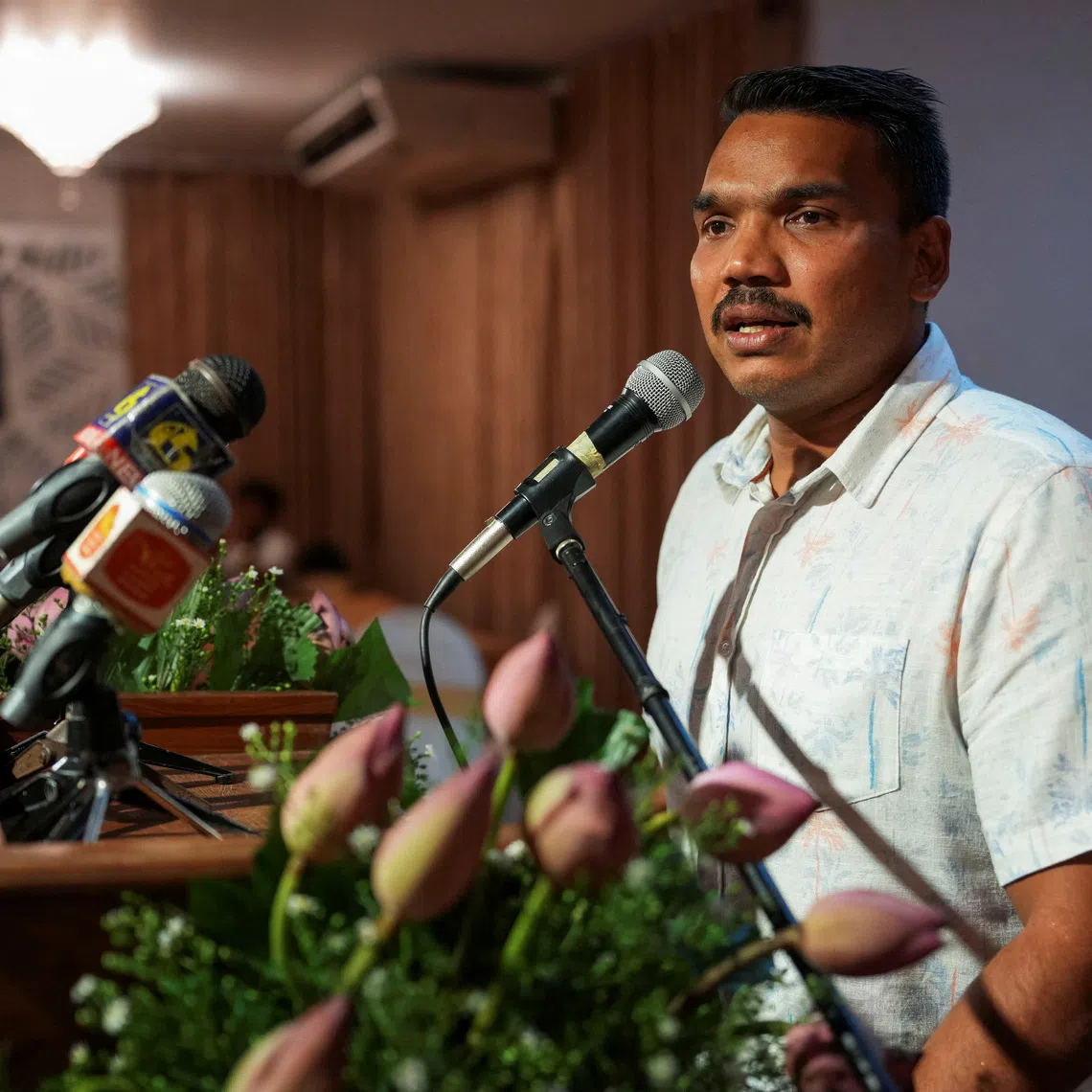 FILE PHOTO: Namal Rajapaksa address his supporters during the election meeting in Dehiwala, Colombo, Sri Lanka, November 8, 2024. REUTERS/Thilina Kaluthotage/File Photo
