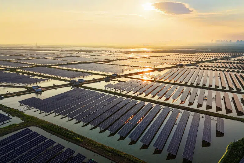 By improving battery technology, CATL and other Chinese manufacturers have given a boost to solar power and wind energy by tackling the big problem of intermittency. 