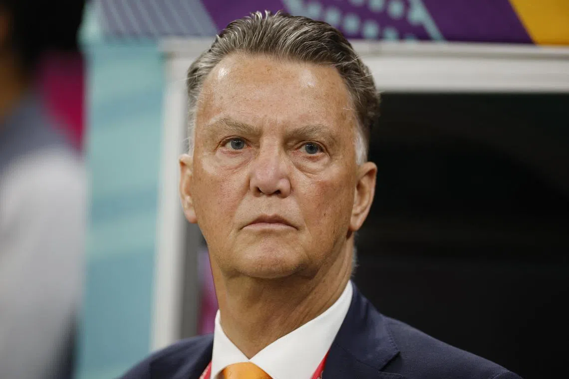 One reporter after another criticised the Netherlands’ performance against a lowly Qatar, angering coach Louis Van Gaal.