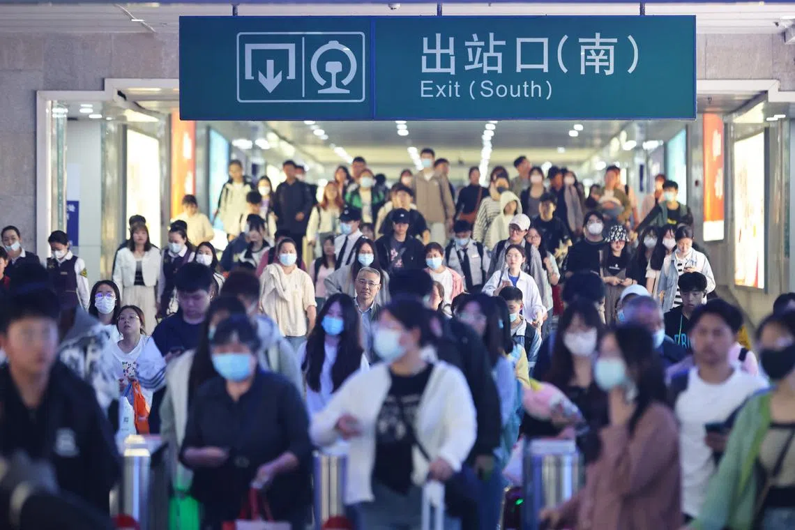 "Special forces travel" refers to seeing and doing as much as possible at a tourist area by spending little.