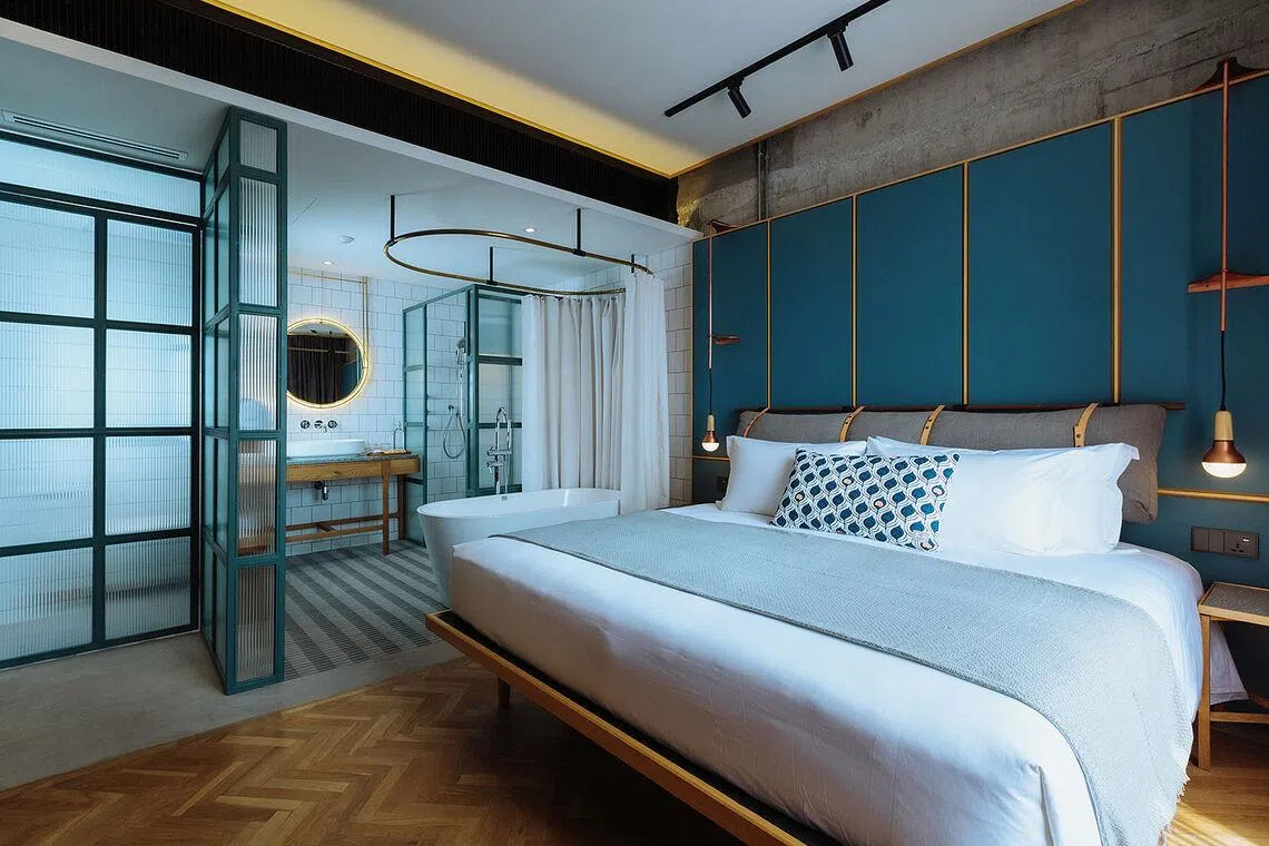 Best boutique hotels in KL: KLoe Hotel bed in room