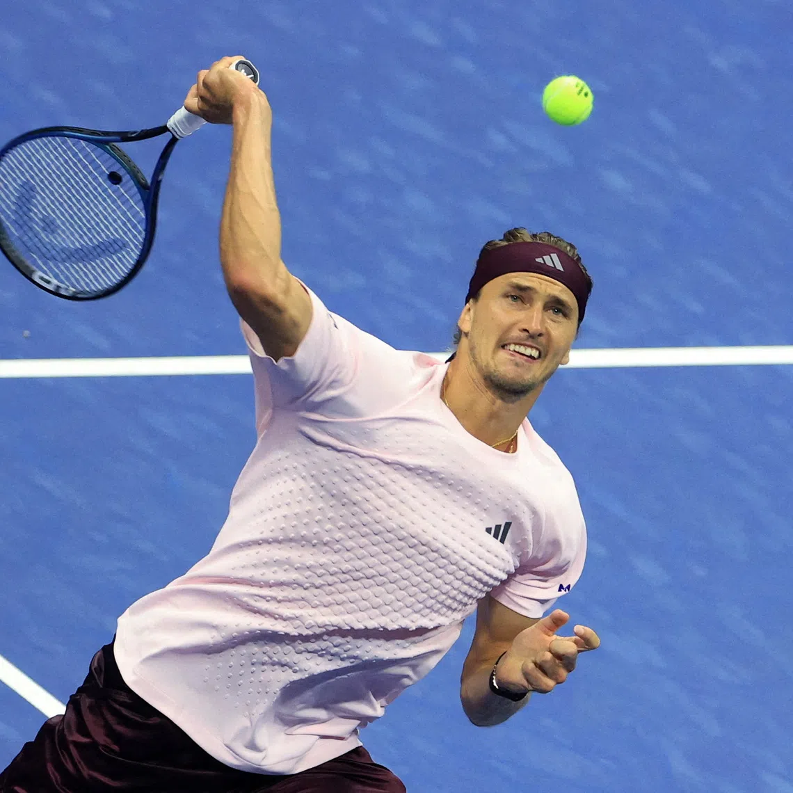 Tennis - U.S. Open - Flushing Meadows, New York, United States - September 1, 2026 Germany's Alexander Zverev in action during his first round match against Italy's Lorenzo Sonego REUTERS/Brendan Mcdermid