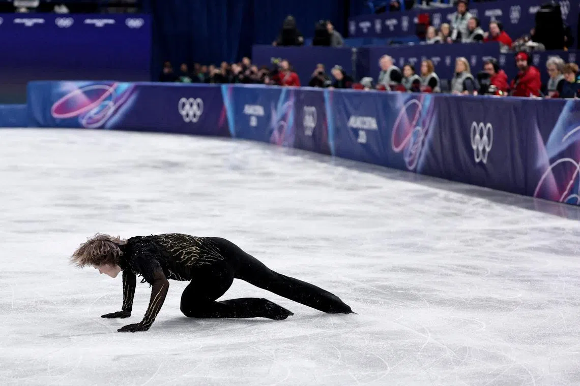 Milano Cortina 2026 Olympics - Figure Skating - Men Single Skating - Free Skating - Milano Ice Skating Arena, Milan, Italy - February 13, 2026. Ilia Malinin of United States falls during the Free Skating REUTERS/Amanda Perobelli